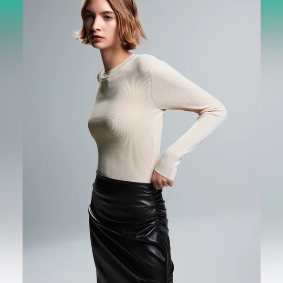 ZARA Ribbed Long Sleeve Top - Picture 13 of 13